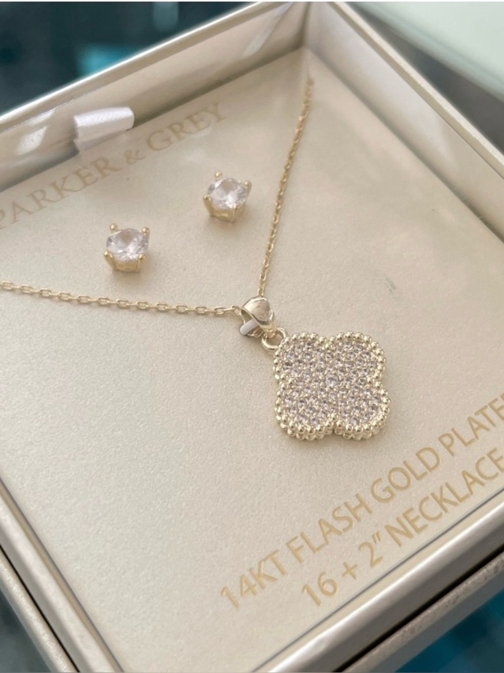 Dainty Clover Necklace & Earrings - Picture 2 of 6